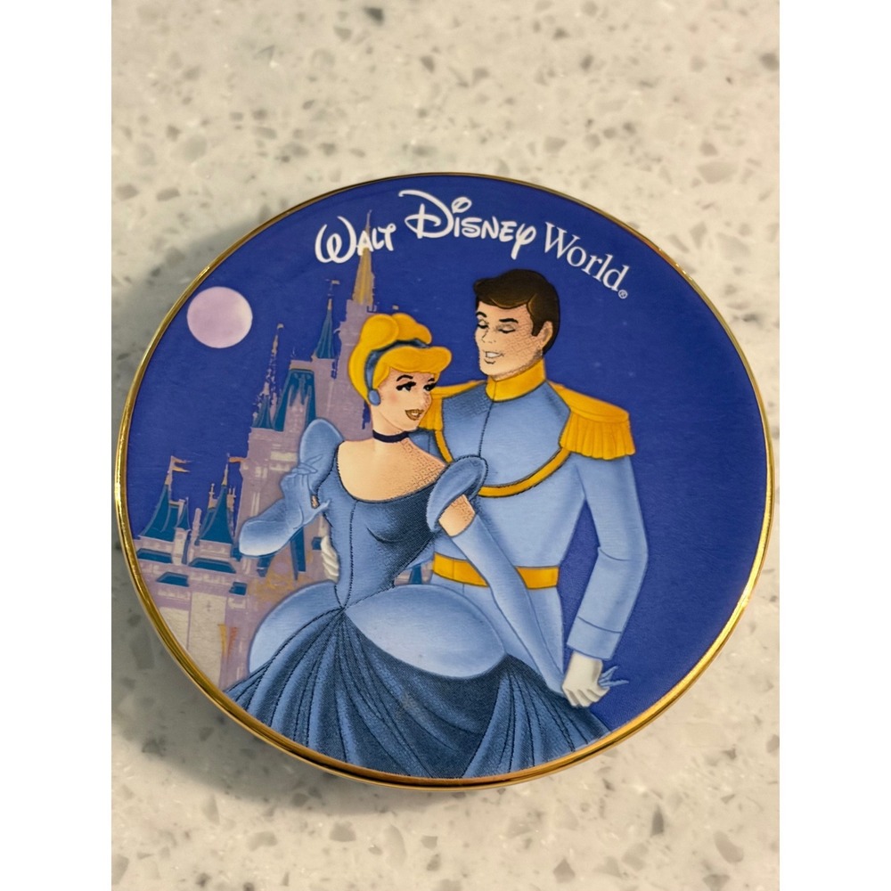 Walt Disney World Cinderella and Prince Charming mini collector plate